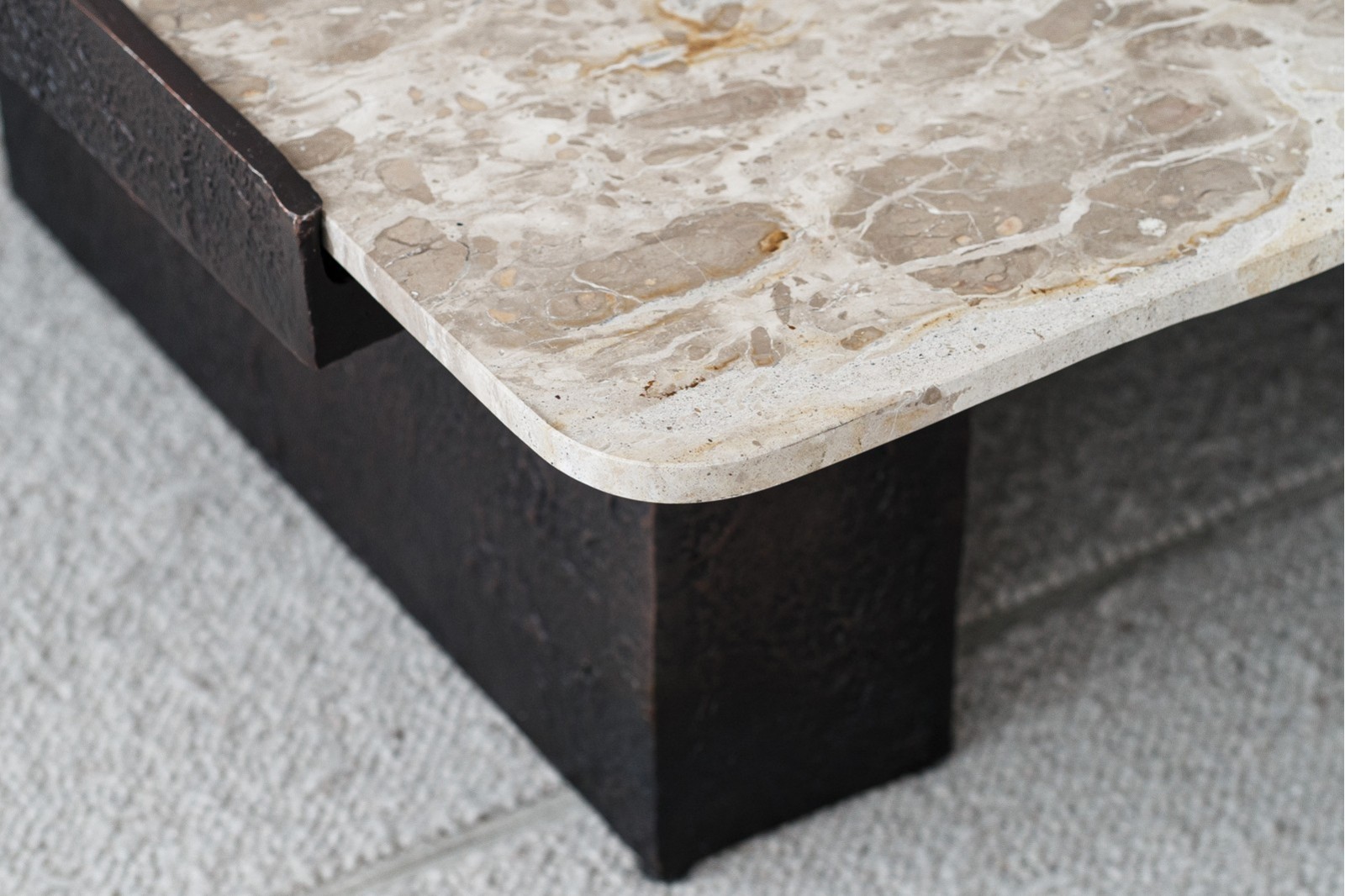 SQUARE COFFEE TABLE. MARBLE AND METAL