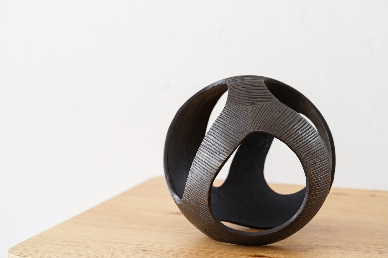 SET 2 DECORATION METAL. LUC. LAITON FONCE.