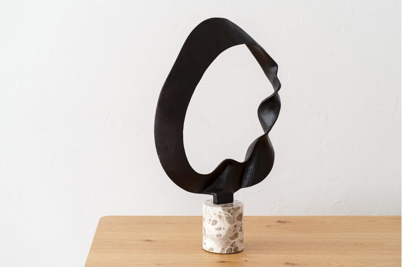 ESCULTURA AIRE. METAL Y MARMOL