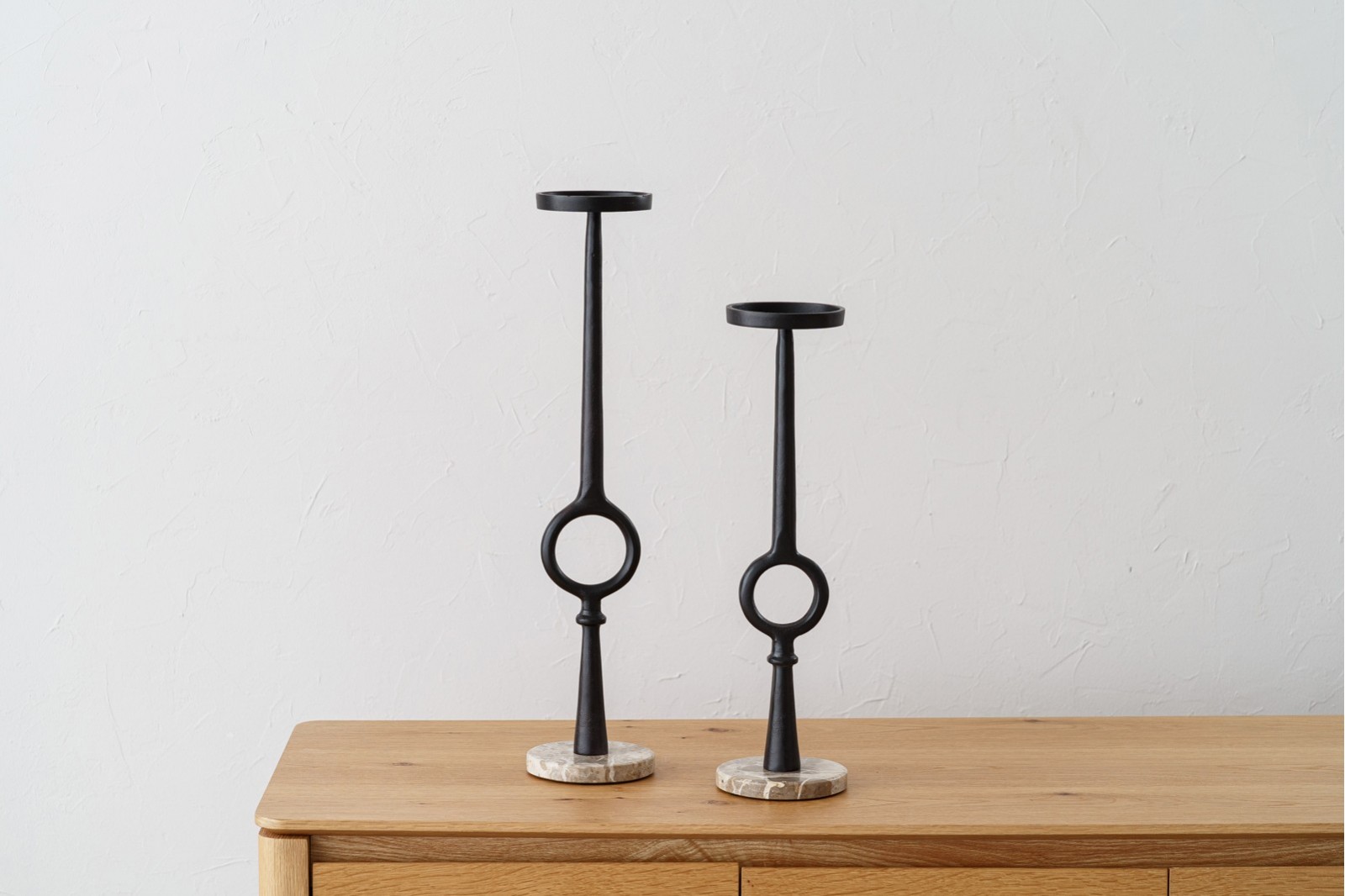 SET 2 CANDELABROS. ACABADO BRONZE MARMOL