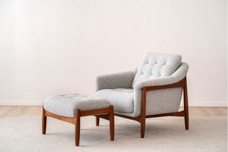 ARMCHAIR AND PUOF. WALNUT AND BOUCLE WHITE BLACK