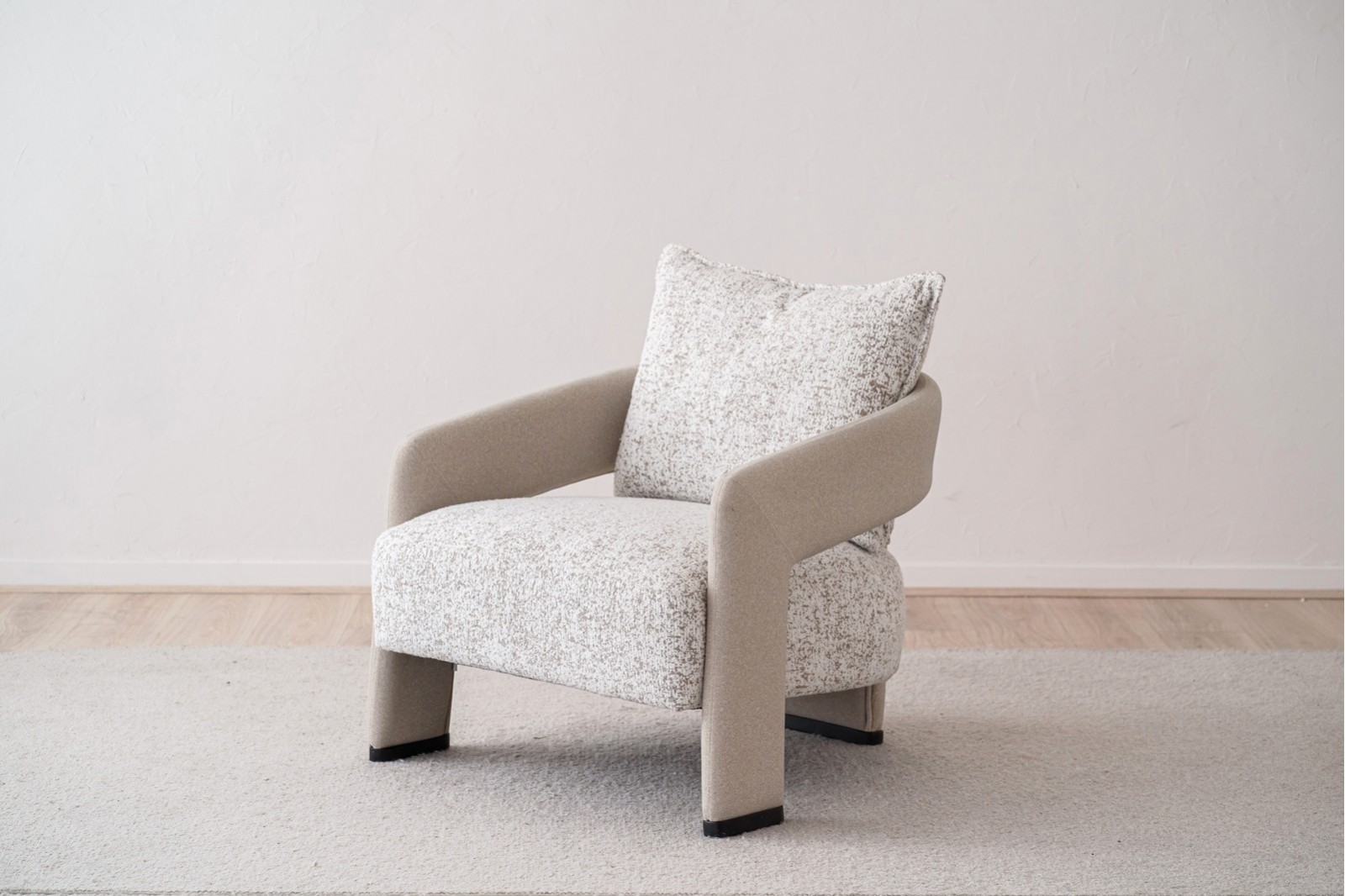 ARMCHAIR. SAND AND GREY-WHITE.