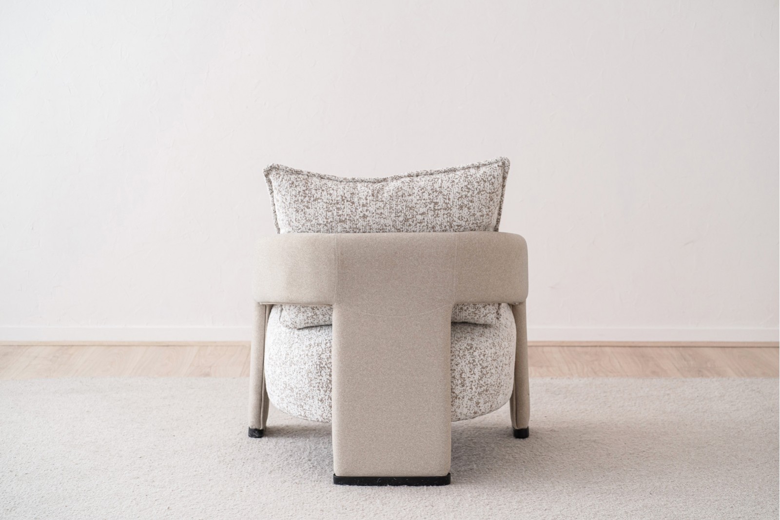 FAUTEUIL. SAND AND DENIM