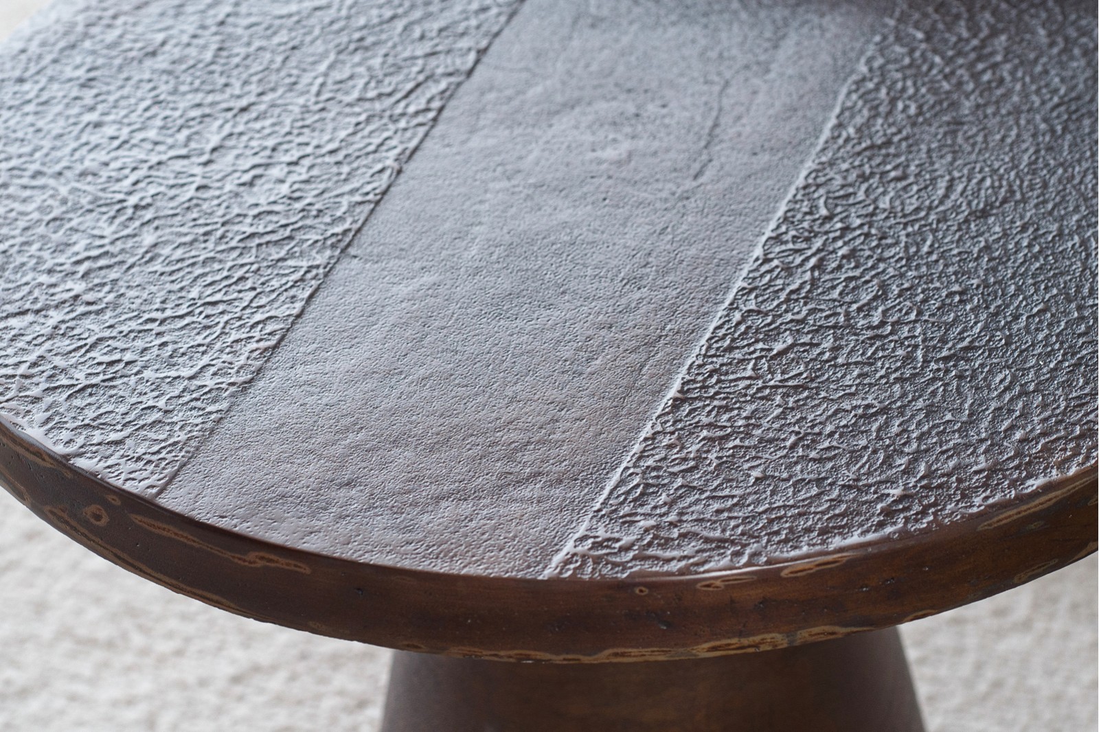 MAT SIDE TABLES: AGED BRONZE METAL