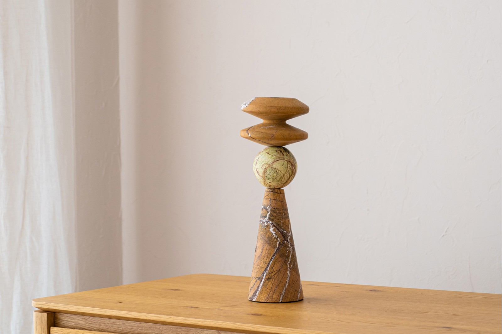 COLECCIÓN CEIBE: CANDELABROS MÁRMOL
