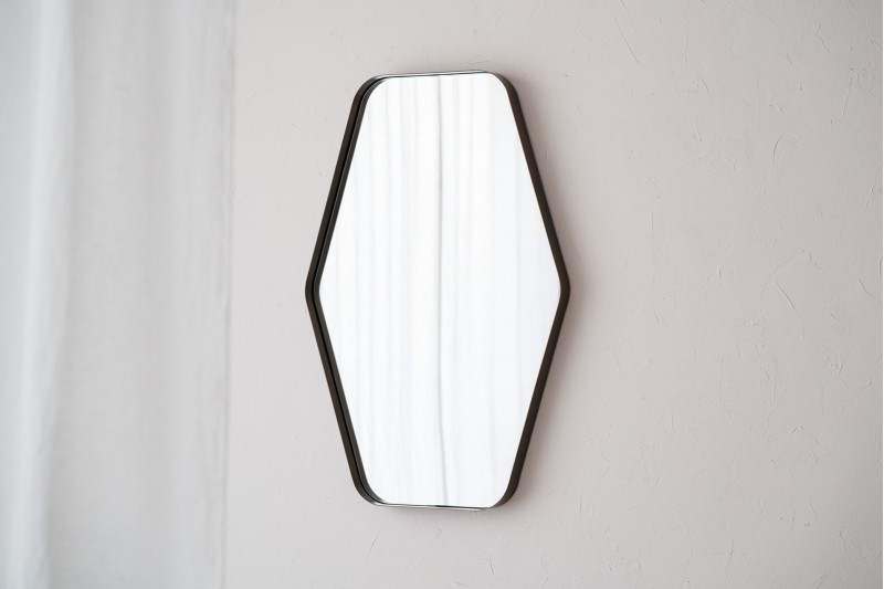 MIROIR MURAL. FACETTES. METAL