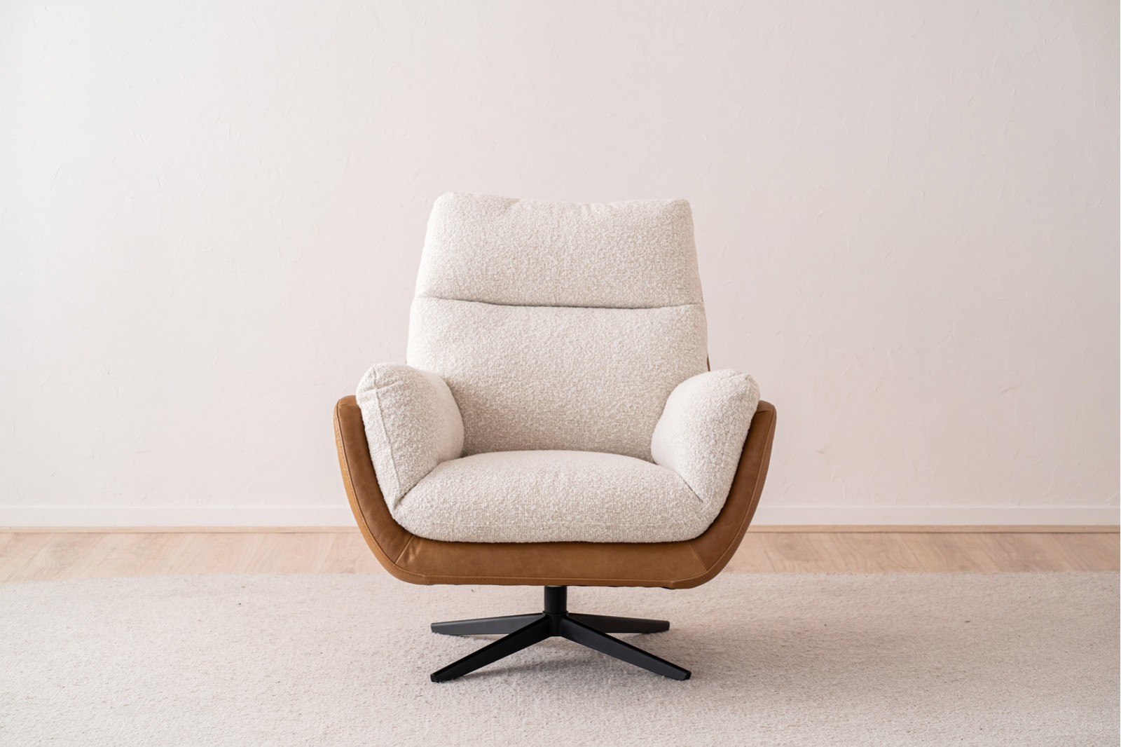 SWIVEL ARMCHAIR. LEATHER & BOUCLE FABRIC