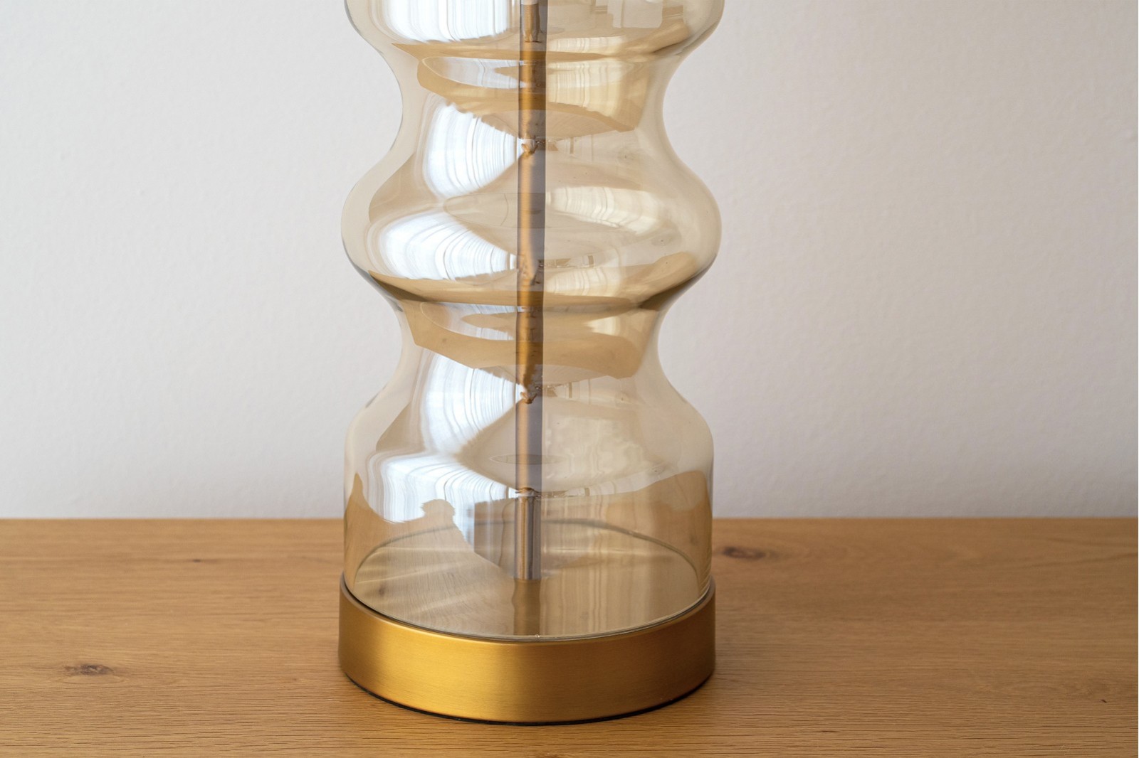 LAMPE CILLA N1. VERRE AMBRE AVEC ABAT-JOUR
