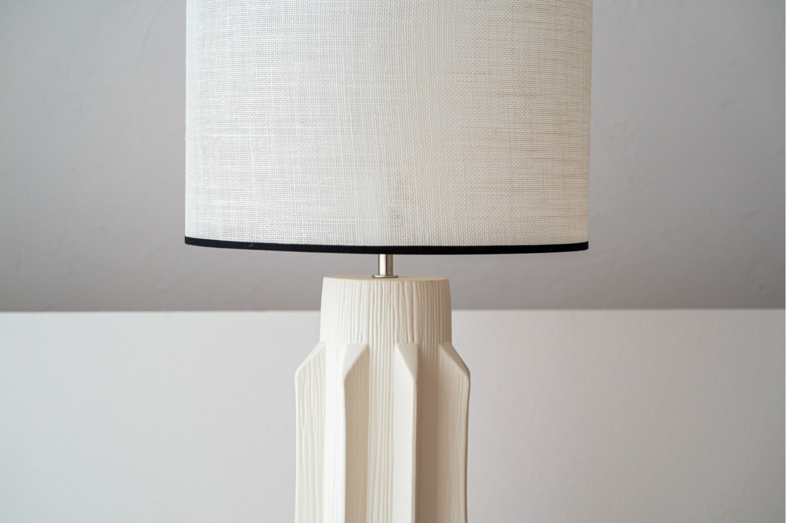 LAMPE GRECE.CERAMIQUE.MODELE HAUT. BLANC MAT