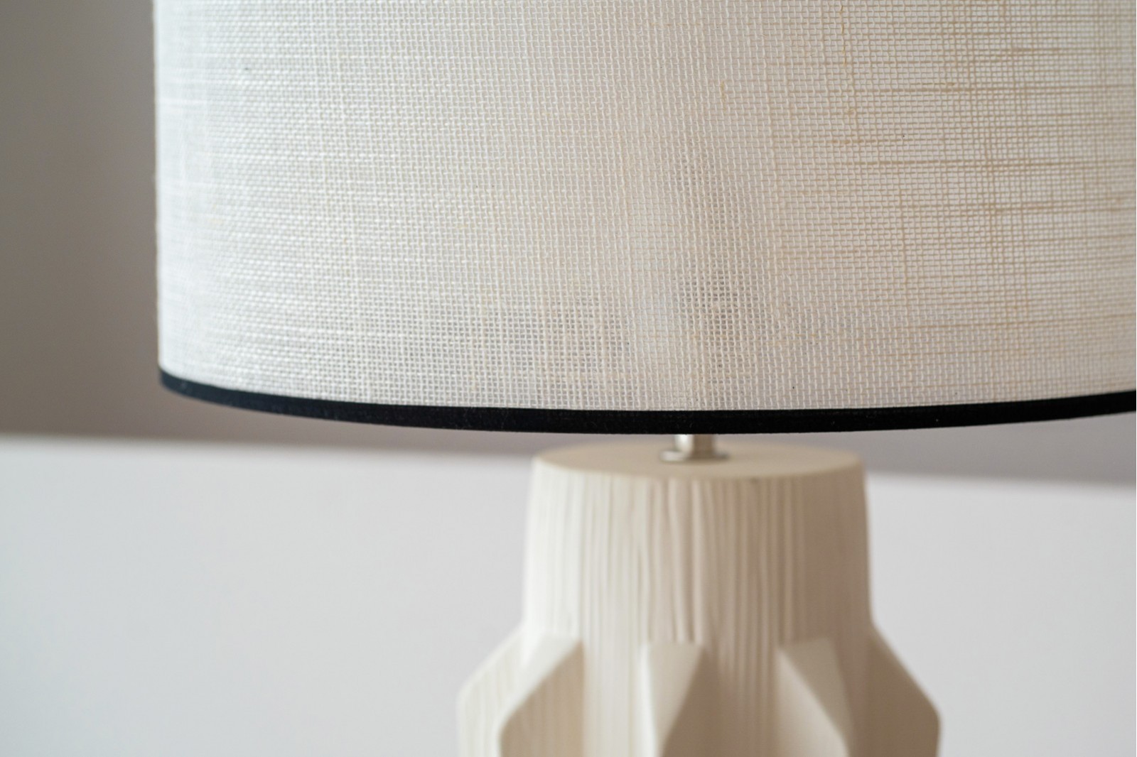 LAMPE GRECE.CERAMIQUE.MODELE HAUT. BLANC MAT