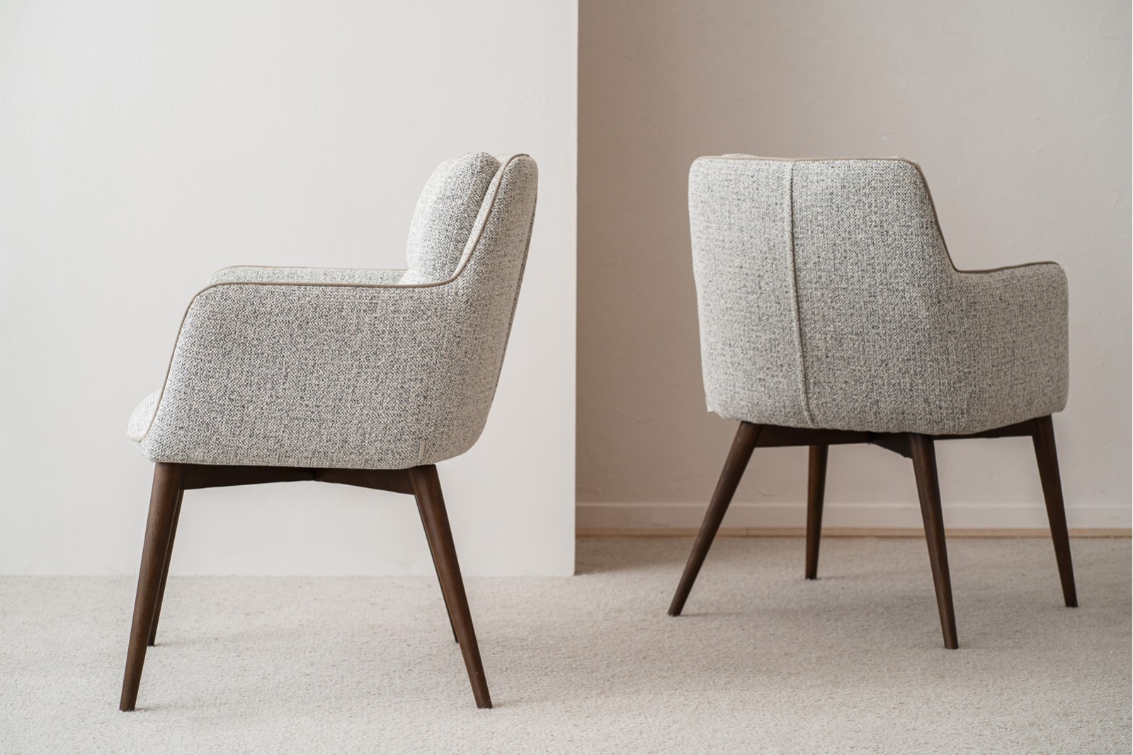 SET OF 2 DINING CHAIRS OLIVAR GREY AND WALNUT