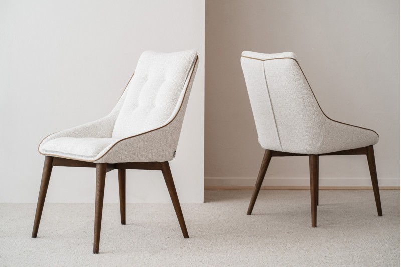 SET 2 DINING CHAIRS MIA. IVORY. WALNUT