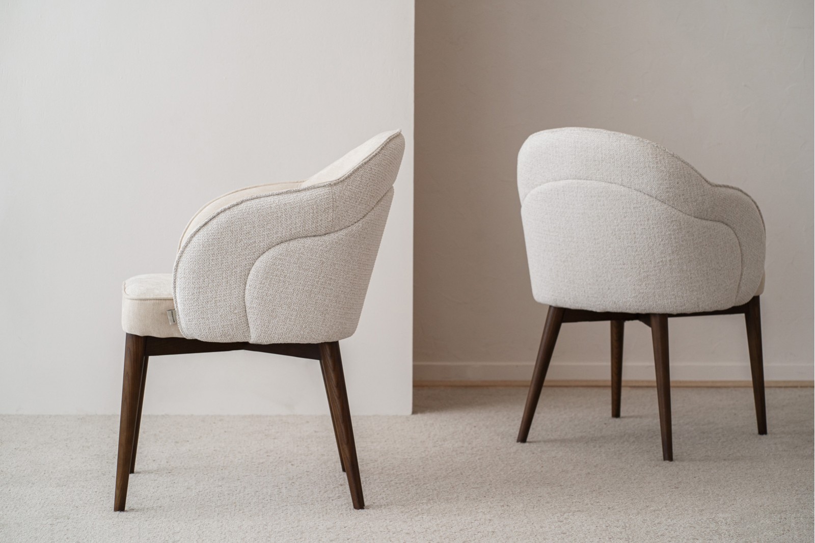 SET 2 DINING CHAIRS ROMA. IVORY. WALNUT