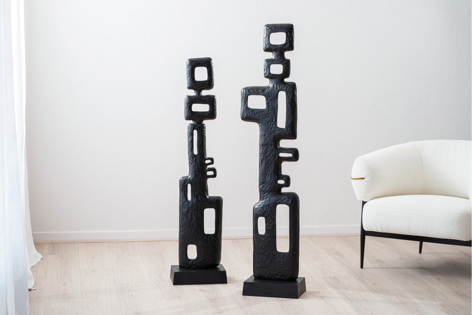 COLLECTION NIM : SCULPTURES EN MÉTAL NOIR