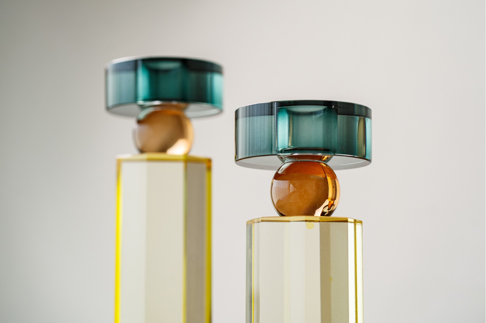 COLLECTION ELVI : CHANDELIERS EN CRISTAL TURQUOISE, AMBRE, CITRON VERT