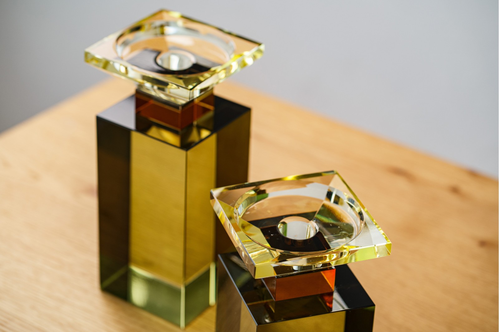 COLLECTION TAO : CHANDELIERS EN VERRE VERT ET CITRON VERT