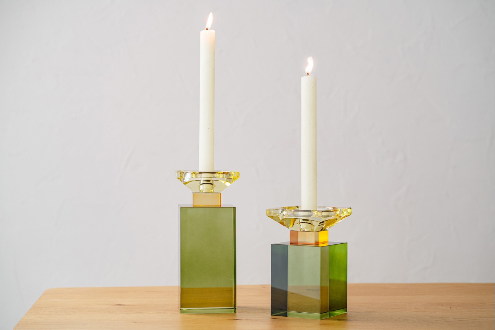 COLLECTION TAO : CHANDELIERS EN VERRE VERT ET CITRON VERT