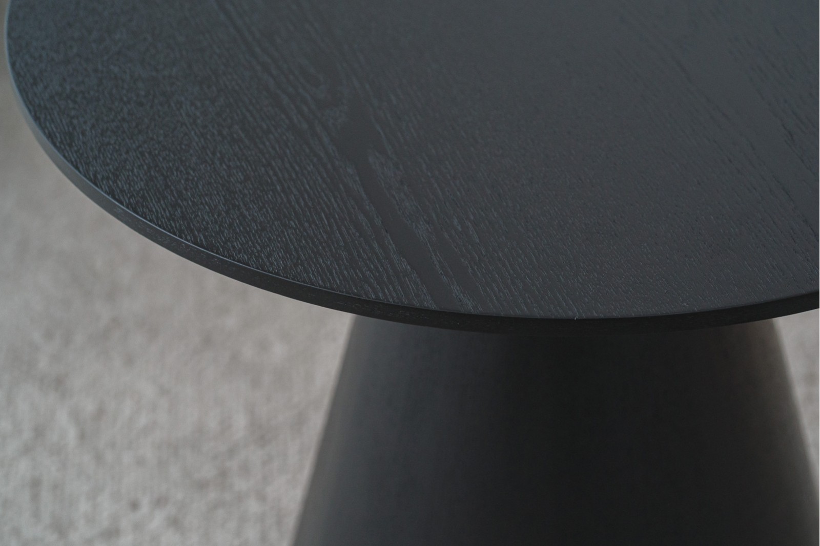 SIDE TABLE. BLACK ASH