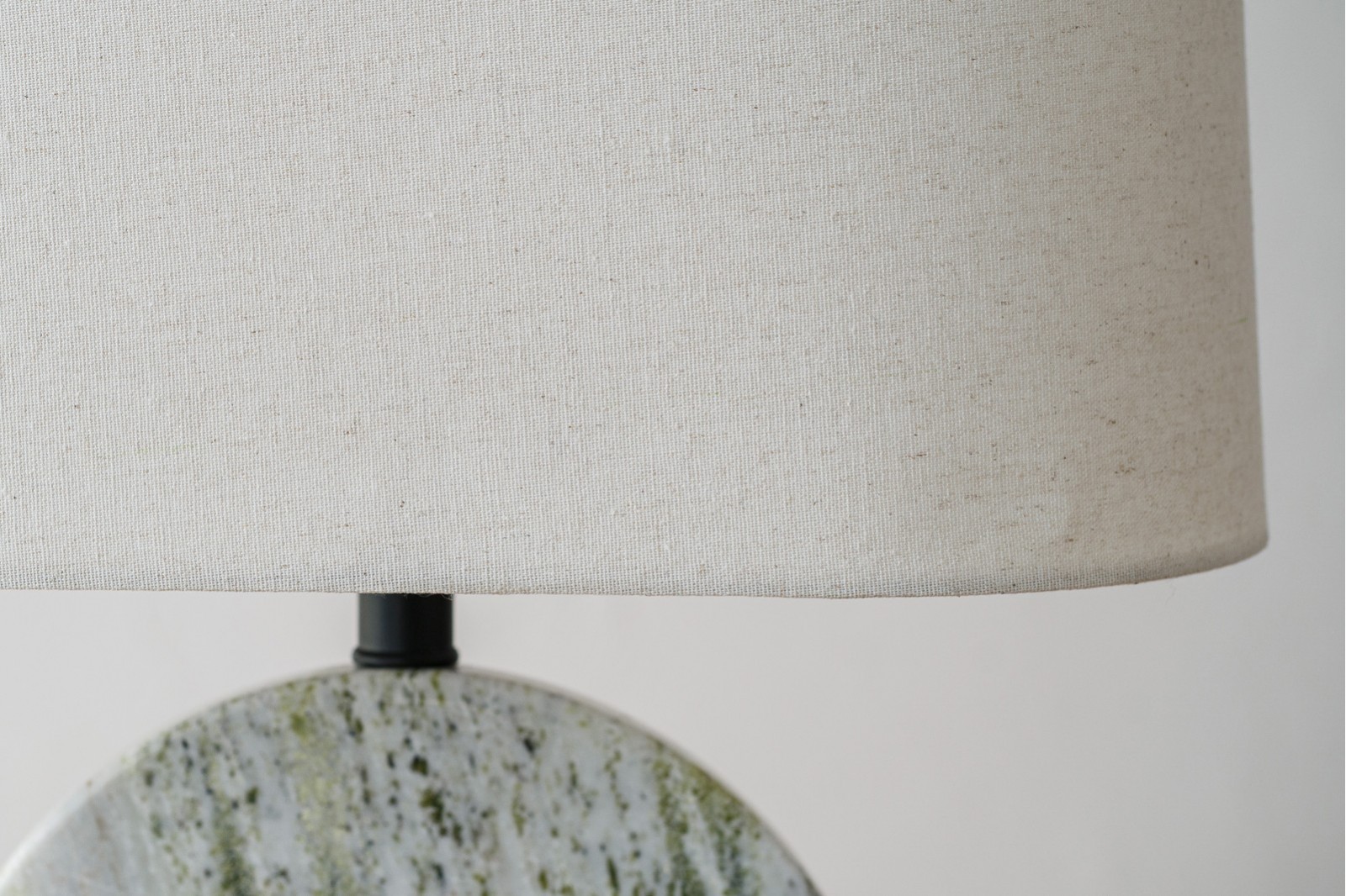 EINES TABLE LAMP. MARBLE METAL LINEN