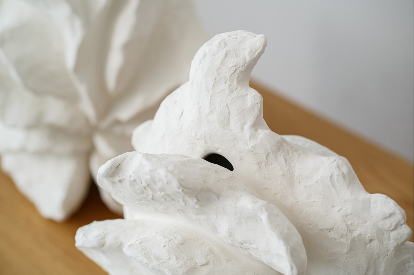 WAVES COLLECTION: MATTE CERAMIC VASES