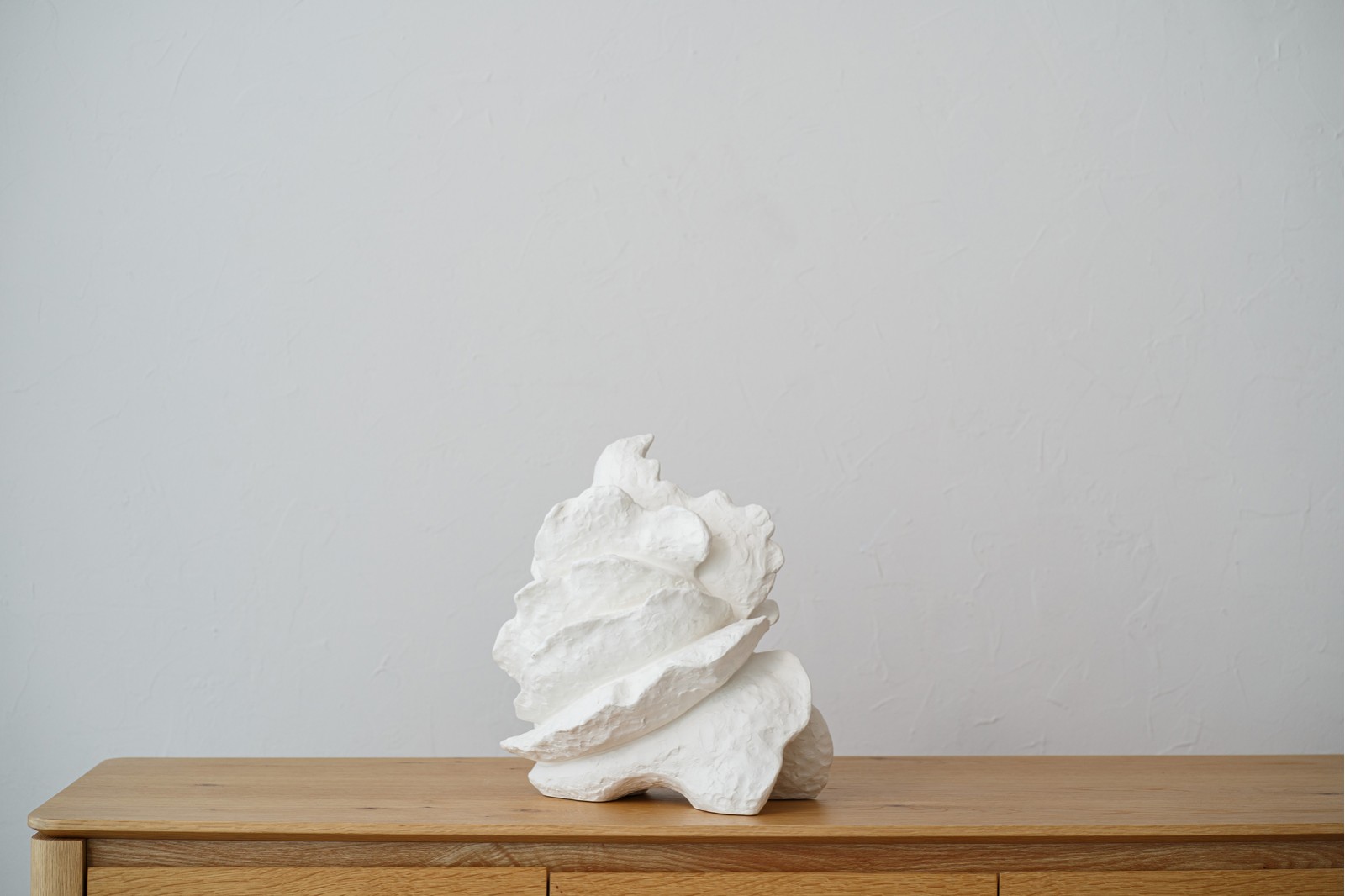 WAVES COLLECTION: MATTE CERAMIC VASES