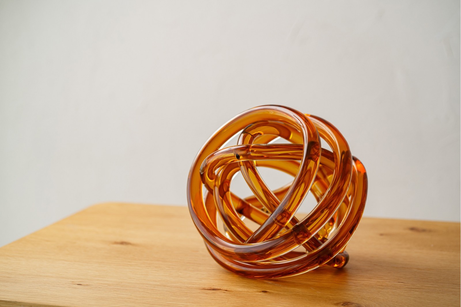 SET DE 2 PIECES EN VERRE NOUE. AMBRE ET VERT