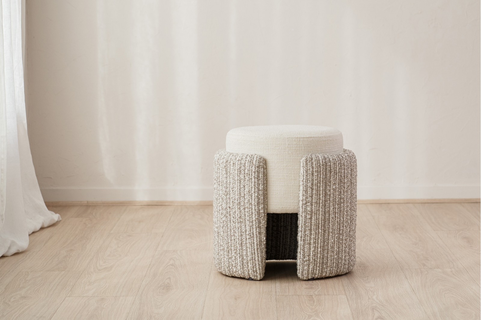 SET DE 2 POUFS MINIA. PIERRE ET GRIS