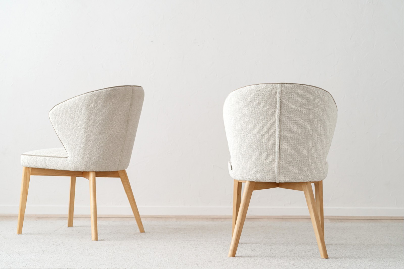 SET 2 CHAISES EVA.IVOIRE. TAUPE