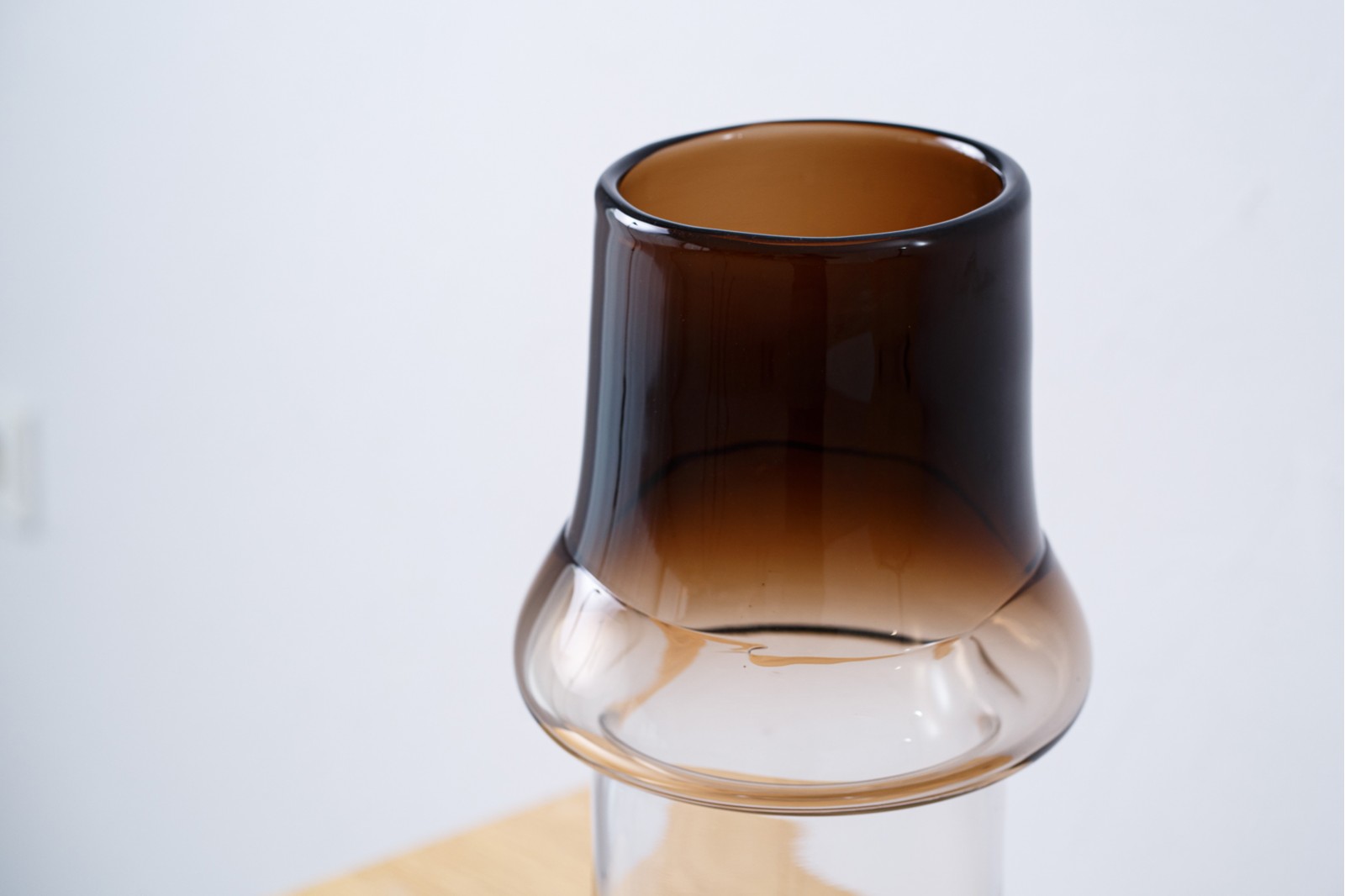LENA COLLECTION: CLEAR AND COLOURED GLASS VASES