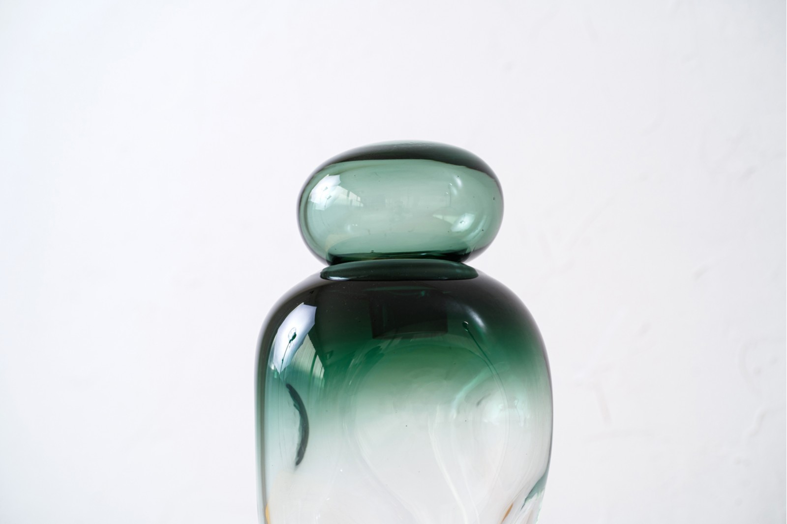 COLLECTION OMBA : BOUTEILLES EN VERRE COLORÉ