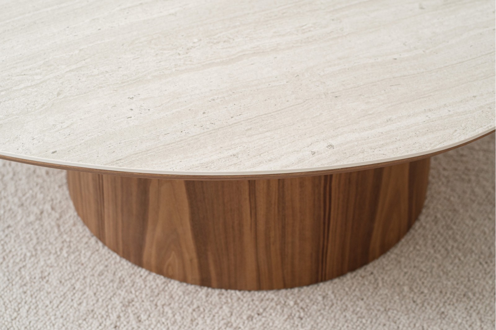 TABLE BASSES EN CERAMIQUE ET NOYER