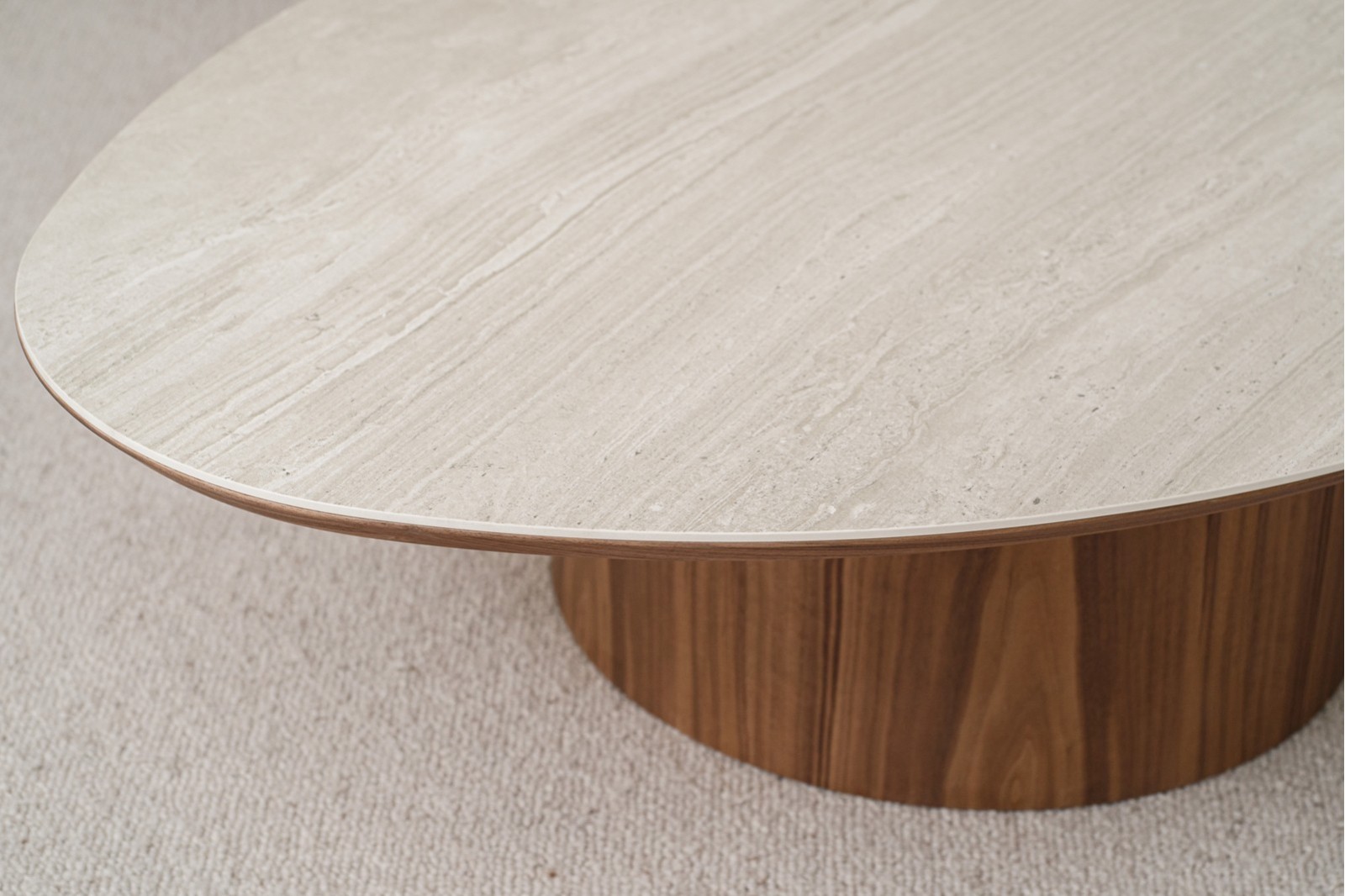 TABLE BASSES EN CERAMIQUE ET NOYER