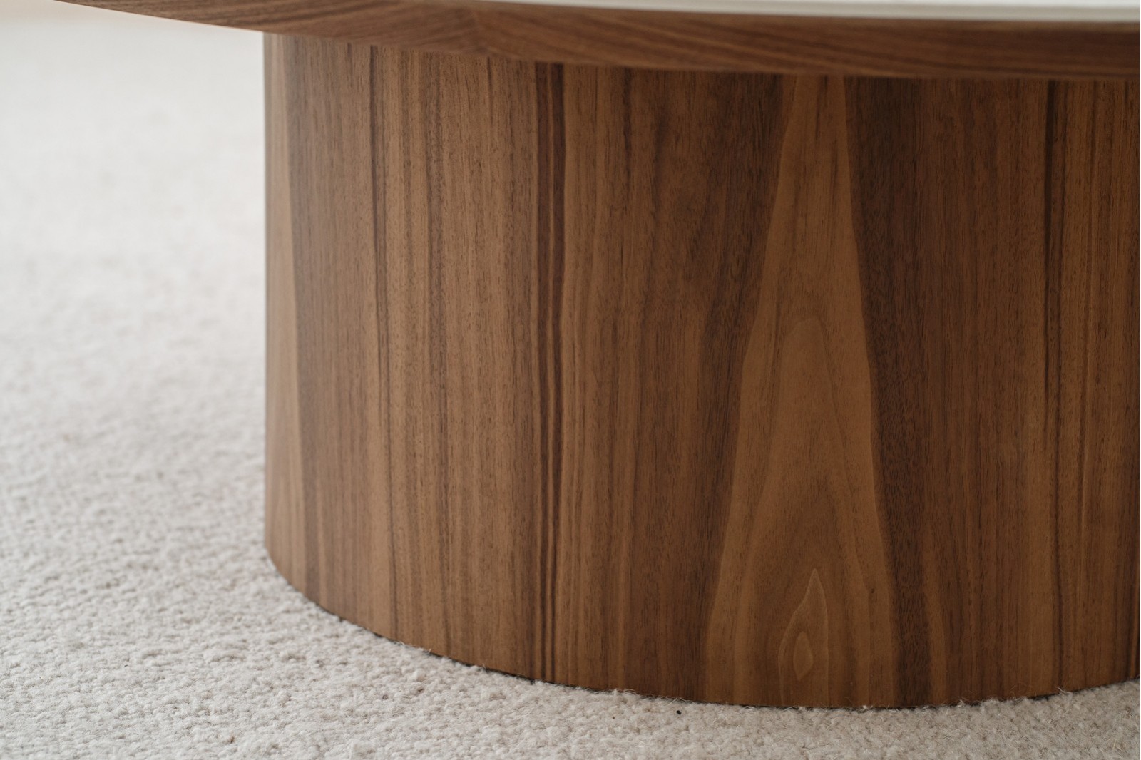 COFFEE TABLE NAT. CERAMIC AND WALNUT