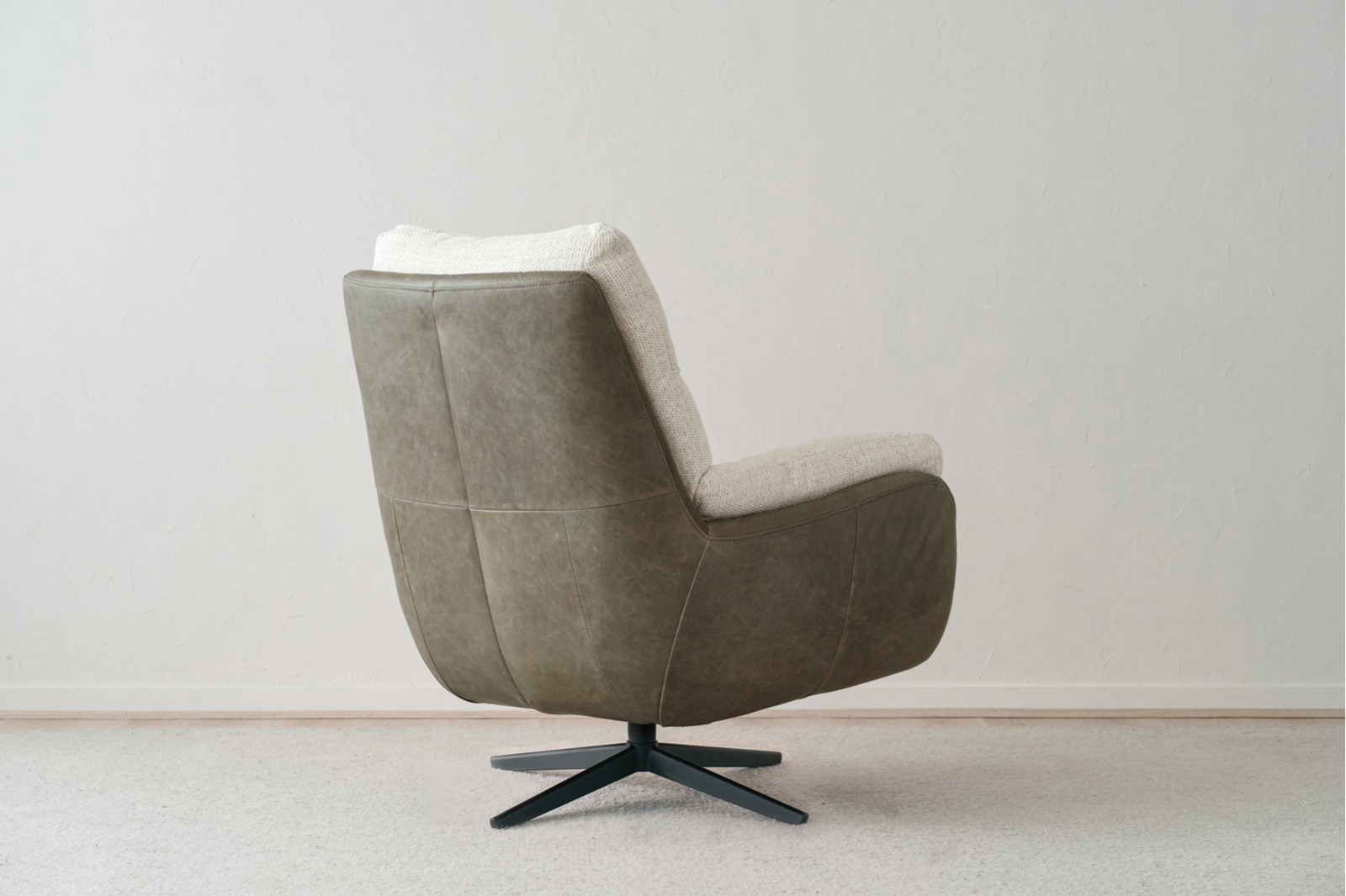 SWIVEL ARMCHAIR. GREEN LEATHER & OFF WHITE FABRIC