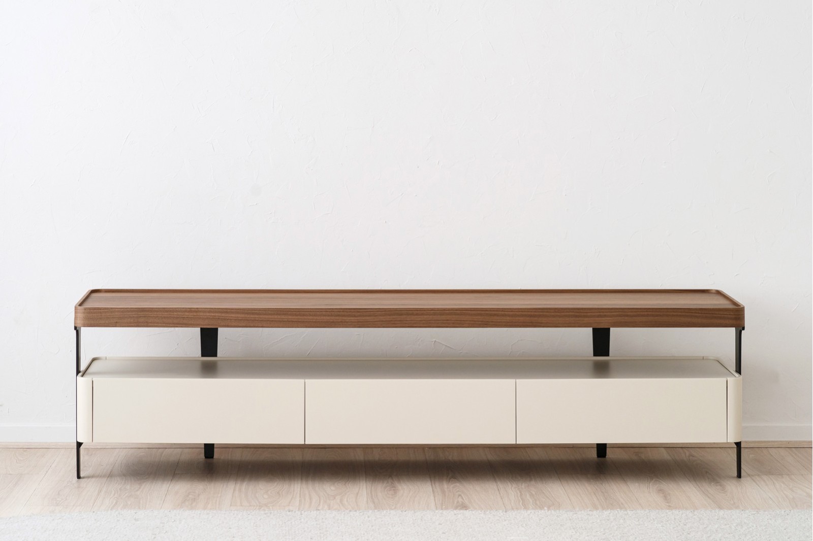 MUEBLE TV SARELA LACADO BEIGE MATE NOGAL