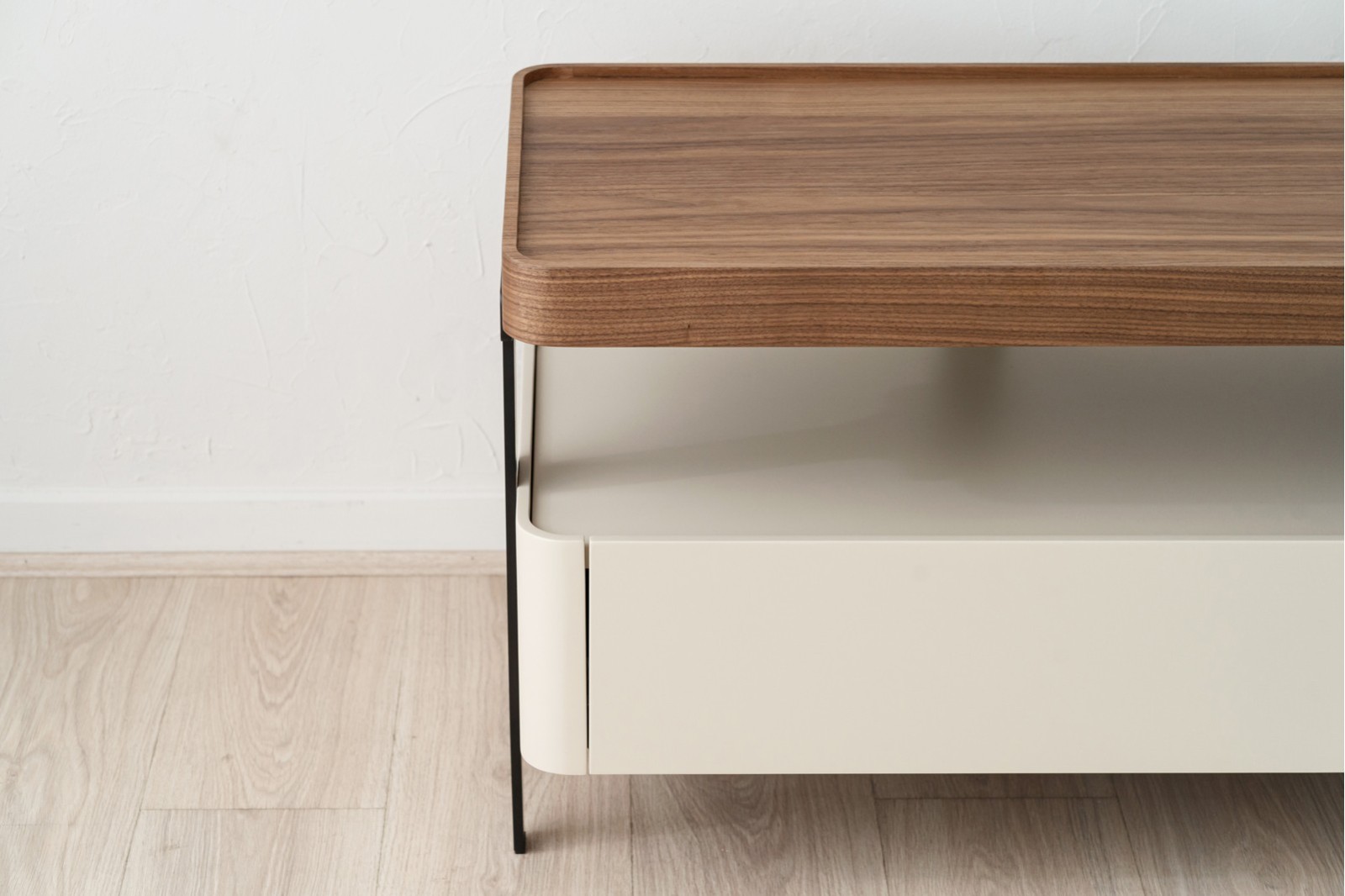 MUEBLE TV SARELA LACADO BEIGE MATE NOGAL
