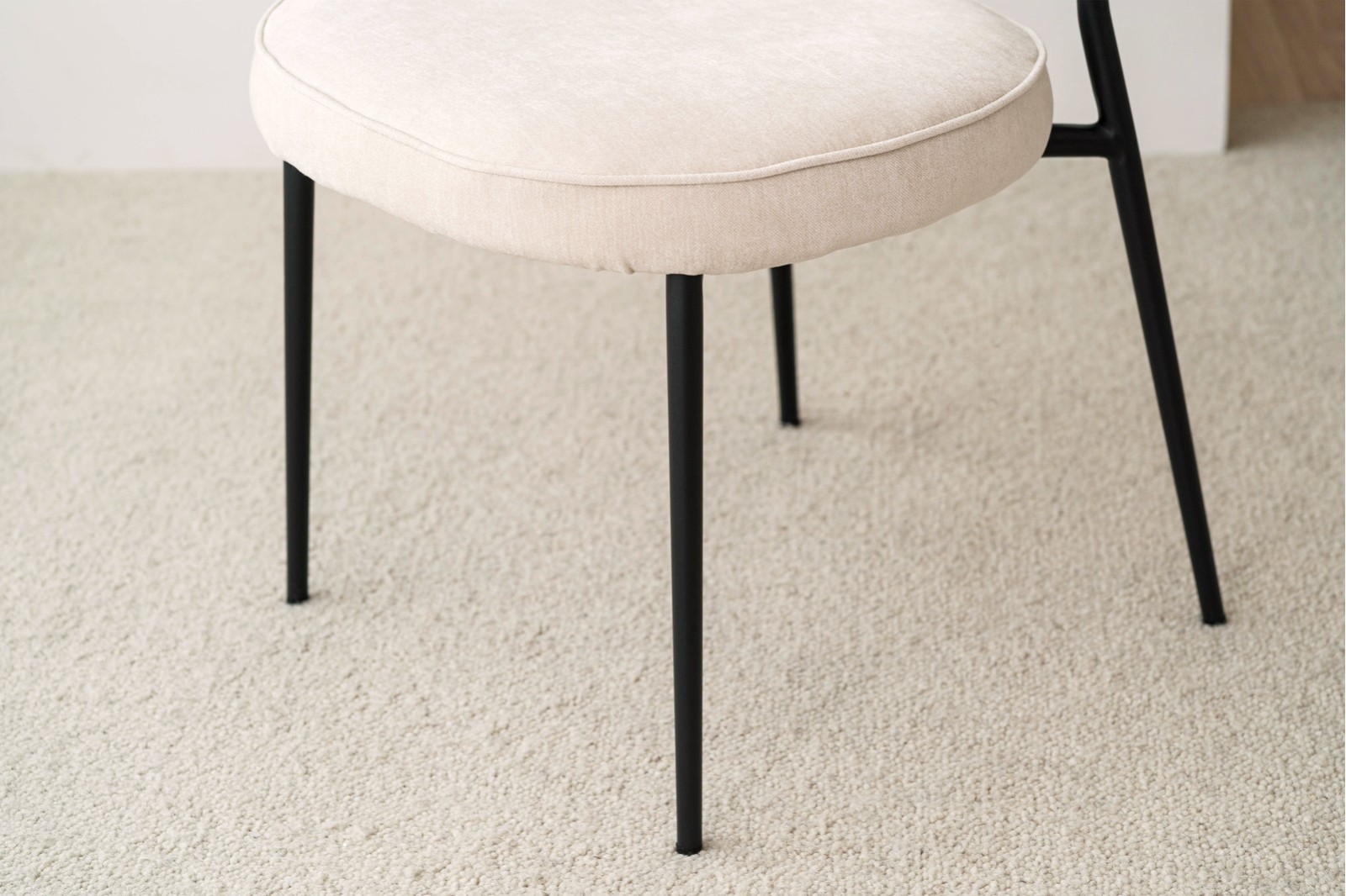 SET 2 SILLAS CLOE METAL. BEIGE Y CREMA
