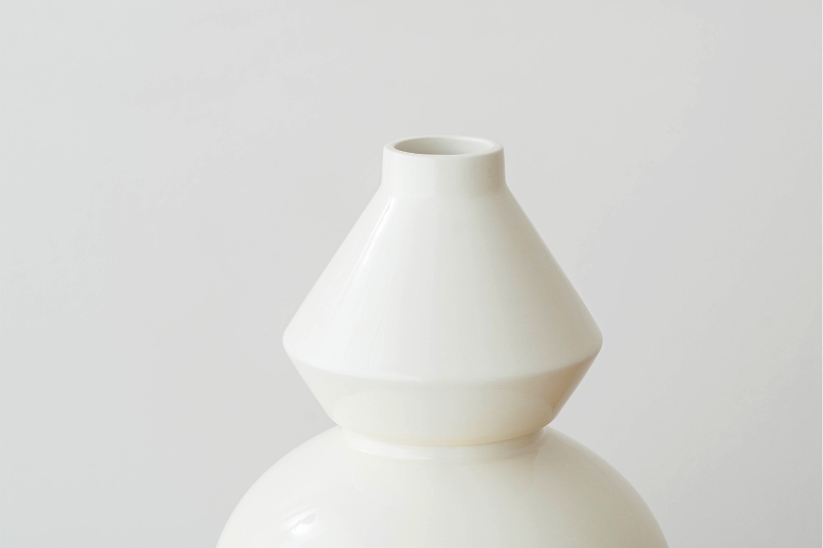 PIEZA DECORATIVA DE CERAMICA OCREA