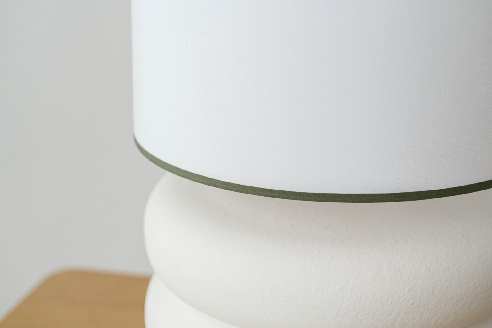 LAMPARA DE MESA DE CERAMICA MOUSSE
