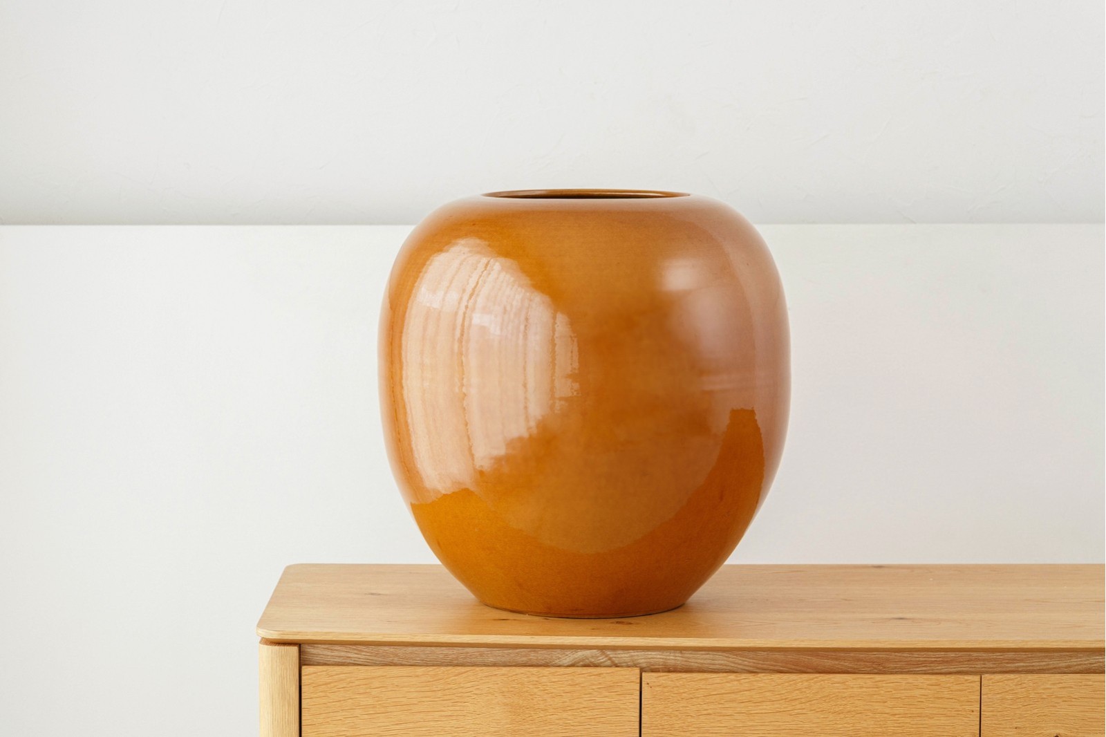 COLECCIÓN AURA : JARRONES CERÁMICA CARAMELO| VP Interiorismo