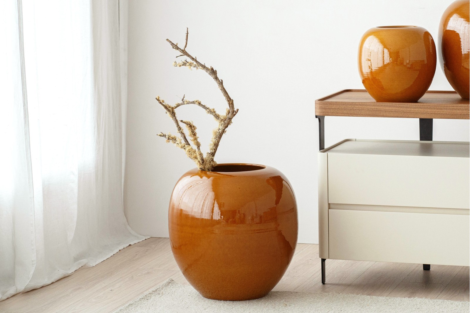 COLECCIÓN AURA : JARRONES CERÁMICA CARAMELO| VP Interiorismo