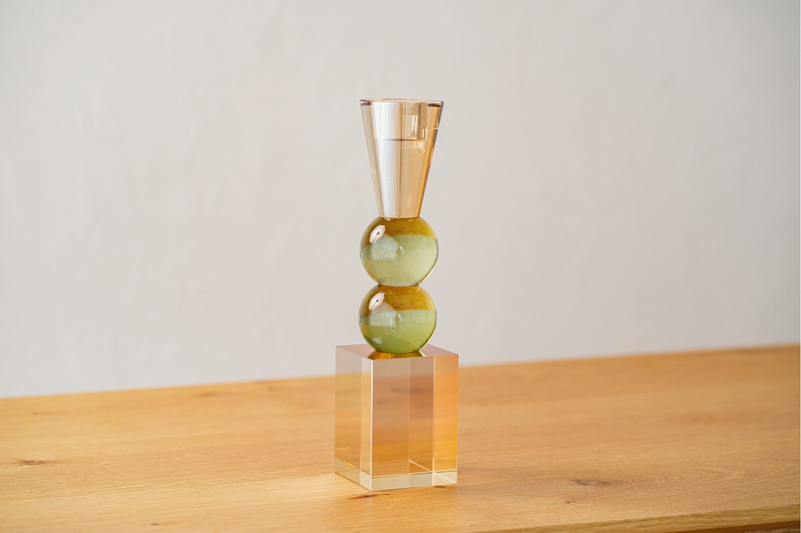 CANDELABRO BIA. CHAMPAGNE Y VERDE