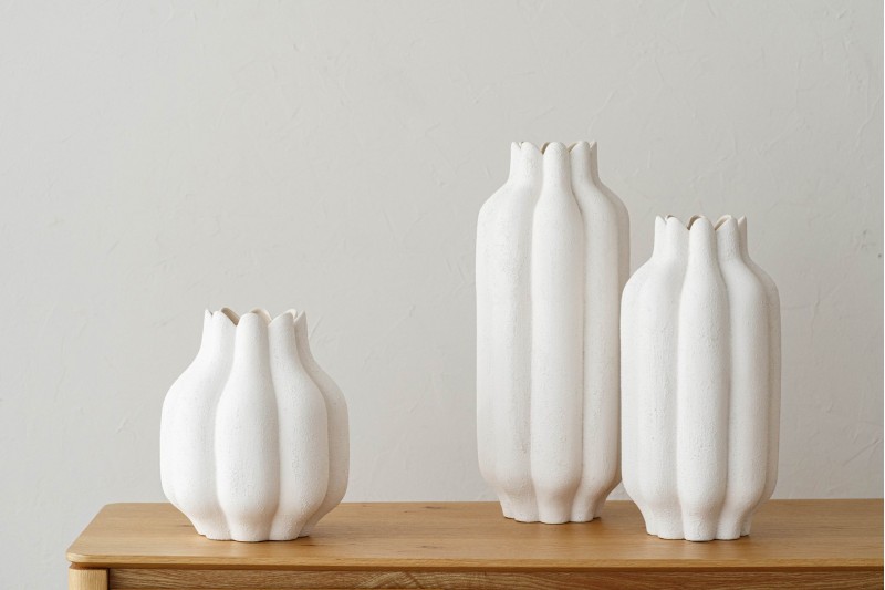 COLECCIÓN MATERIA: JARRONES CERÁMICA BLANCO TEXTURA| VP Interiorismo
