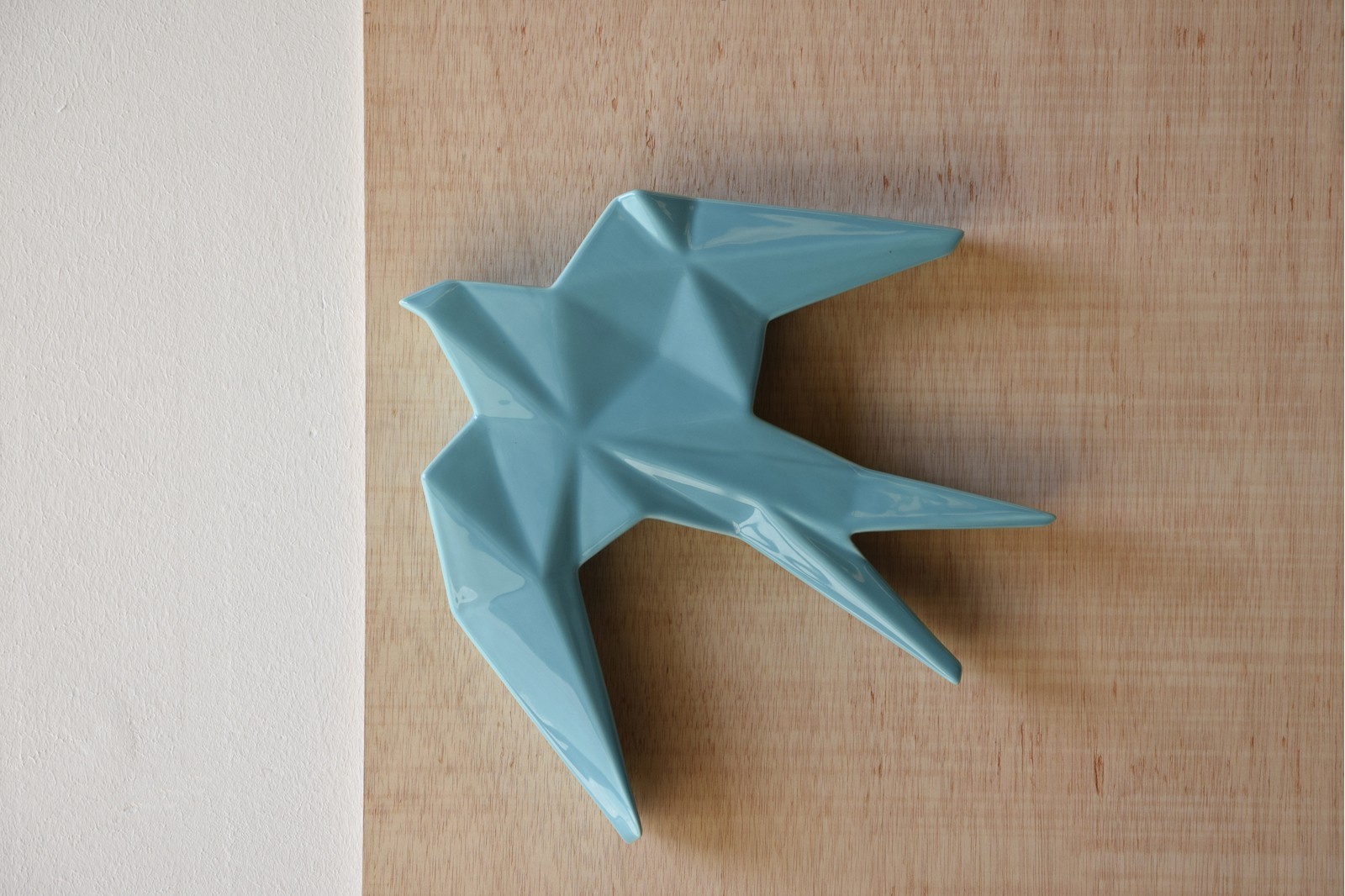 ANDURIÑA COLLECTION. GLOSSY BLUE CERAMIC WALL SCULPTURE