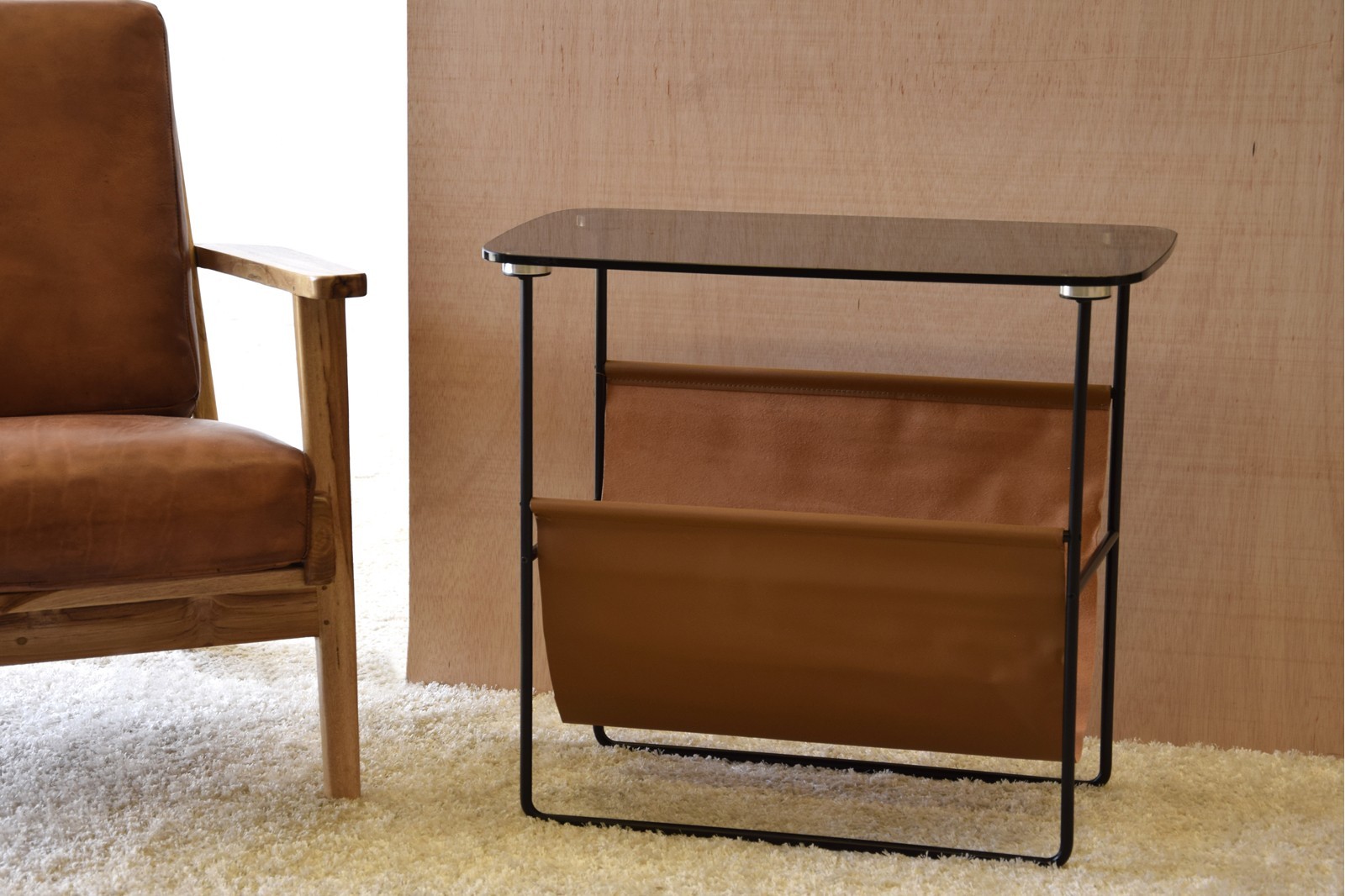 SIDE TABLE WITH FOLDER