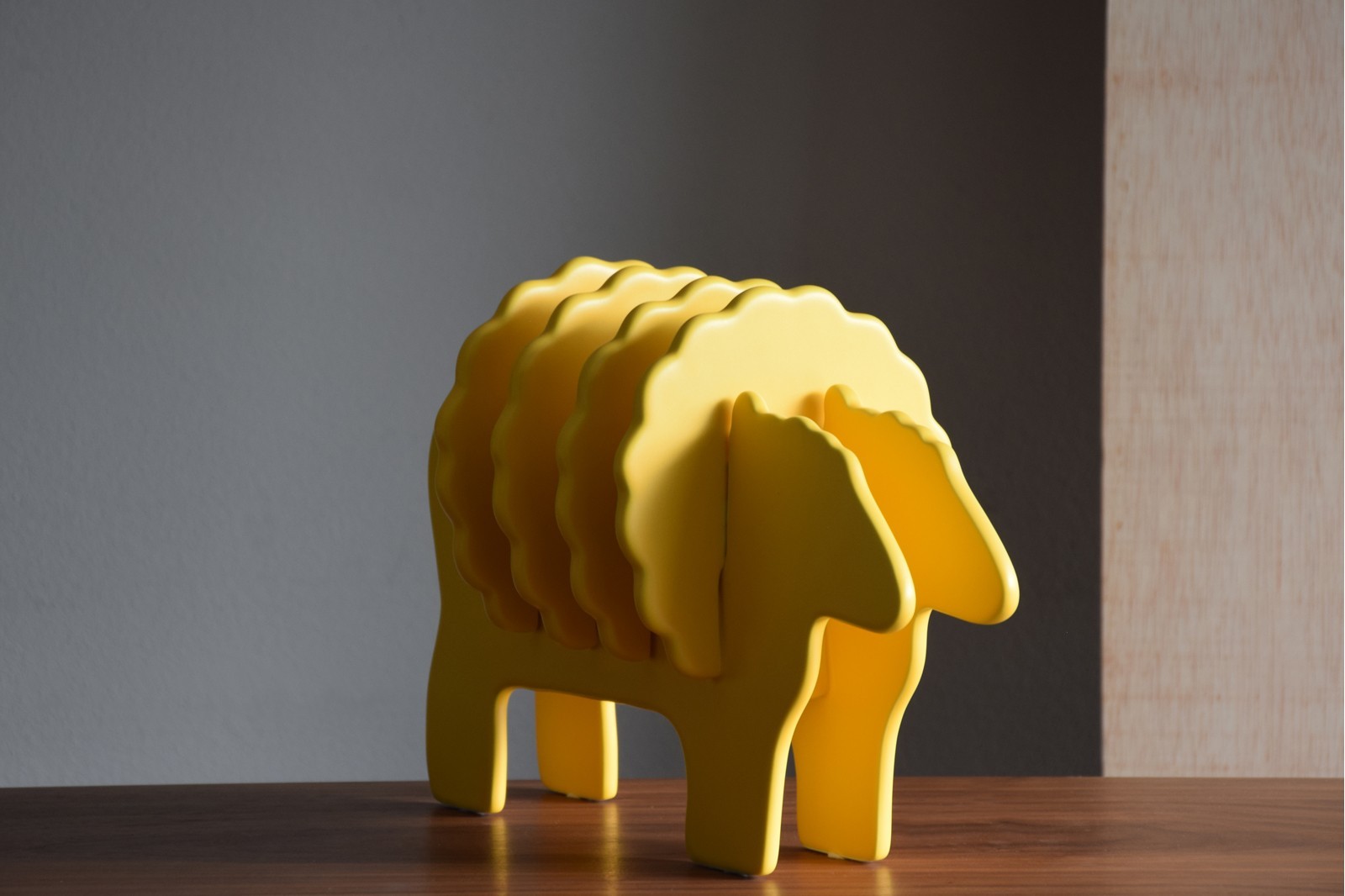 FIGURA OVEJA GERTRUDIS. AMARILLO PE