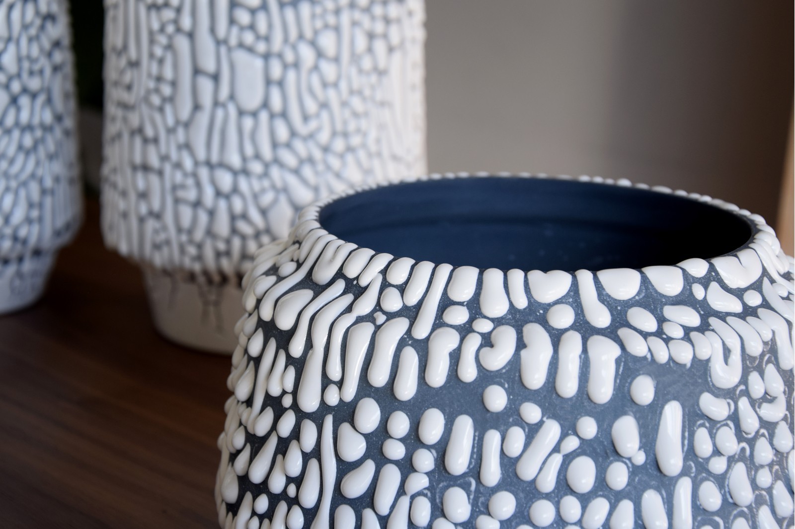WATER COLLECTION: CERAMIC VASES AND CENTREPIECE