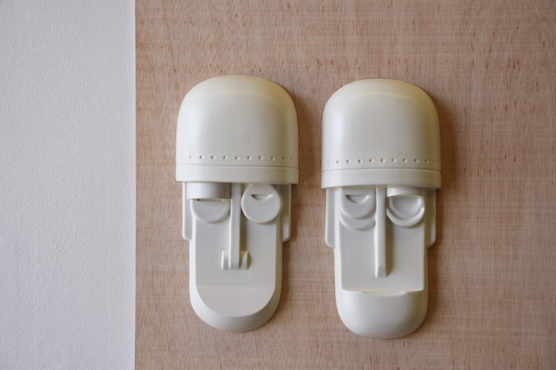 COLLECTION MASQUES CÉRAMIQUE BLANC MAT MURALE  | VP Interiorismo
