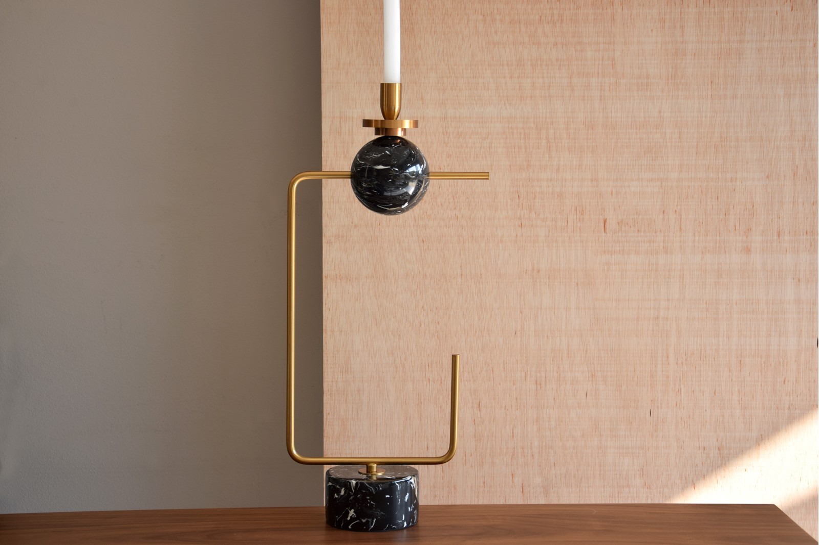 CANDLEHOLDER IN METAL AND BLACK MARBLE