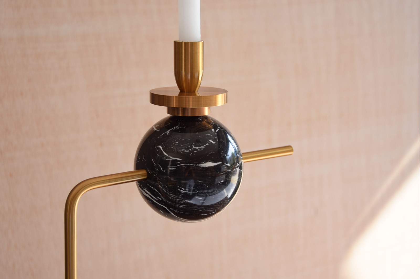 CANDLEHOLDER IN METAL AND BLACK MARBLE